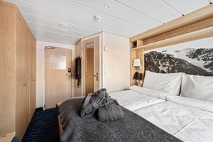 Polar Outside | Outside Cabin